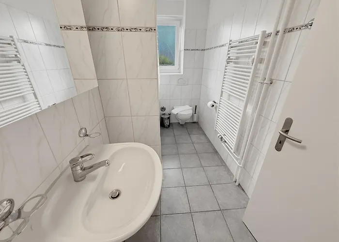 2 Bedroom Near And Centre - D5 아파트 *