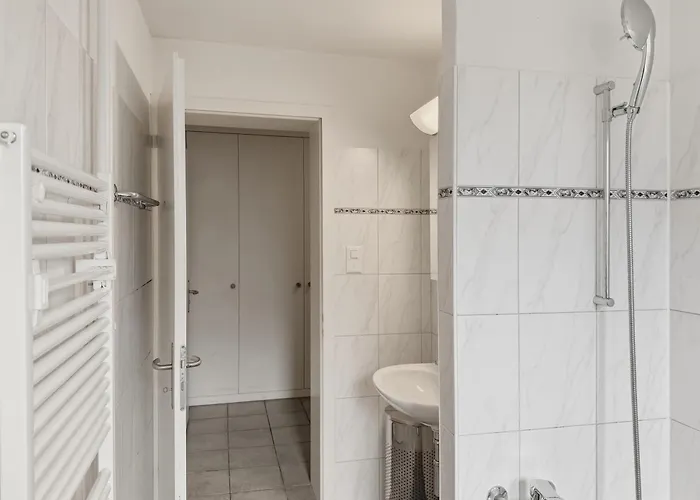 2 Bedroom Near And Centre - D5 * Zurique