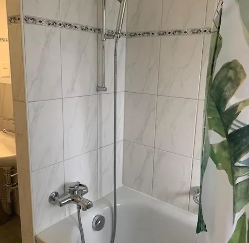 2 Bedroom Near And Centre - D5 * Цюрих