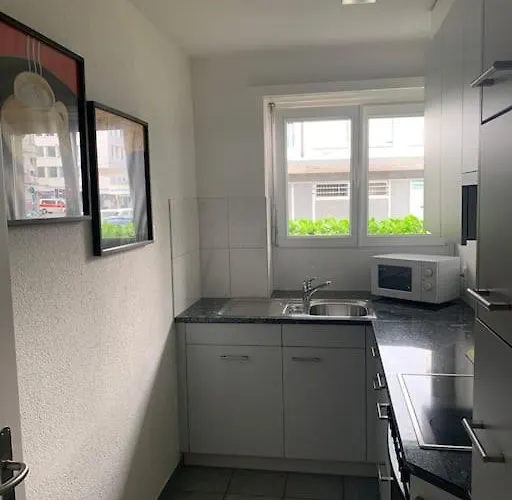 2 Bedroom Near And Centre - D5 Апартаменти Цюрих