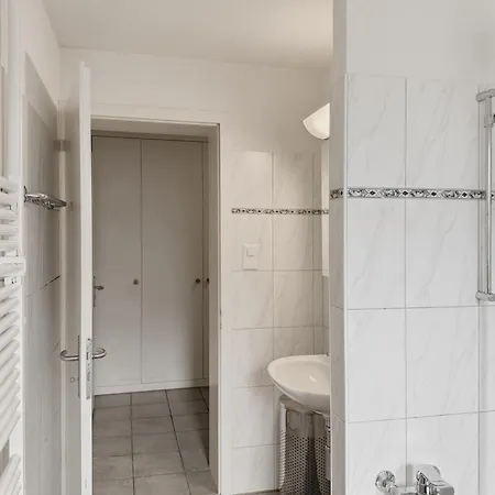 2 Bedroom Near And Centre - D5 * Zurych
