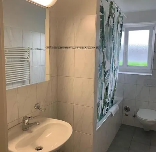 2 Bedroom Near And Centre - D5 Appartement *